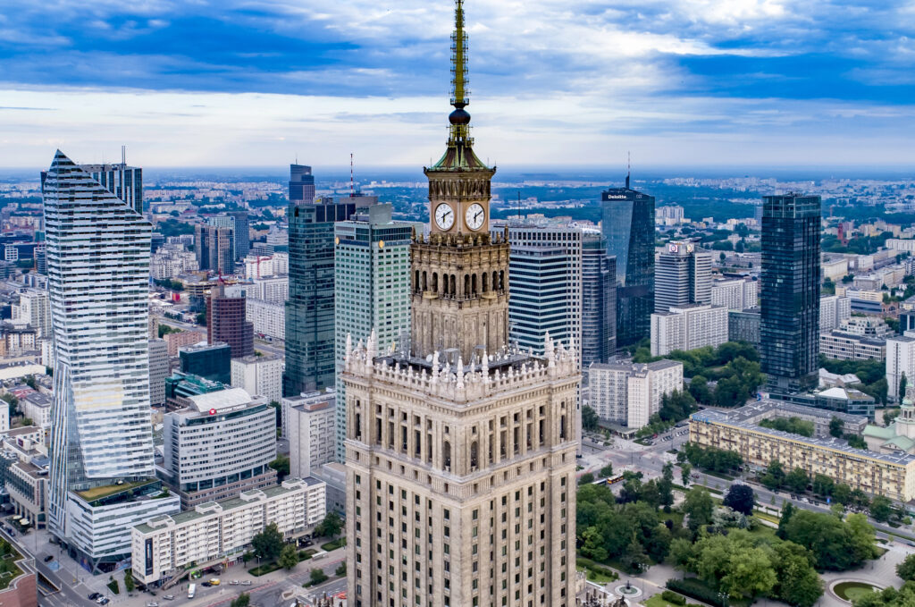 If Europe then young #Europe: Why did I leave #Germany and move to #Warsaw https://www.the-germanz.d...